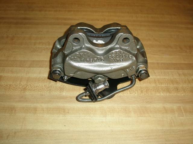 BENDIX Left Caliper 003 (Small).JPG