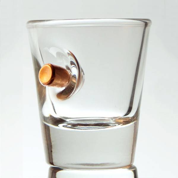 benshot-bulletproof-shot-glass-with-real-bullet-4.jpg