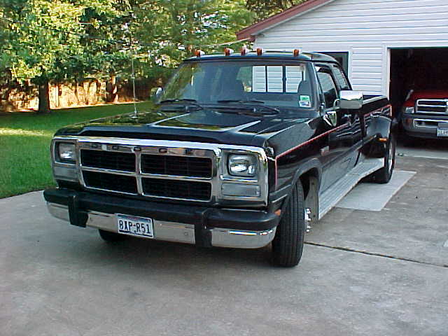 Blacktruck.jpg