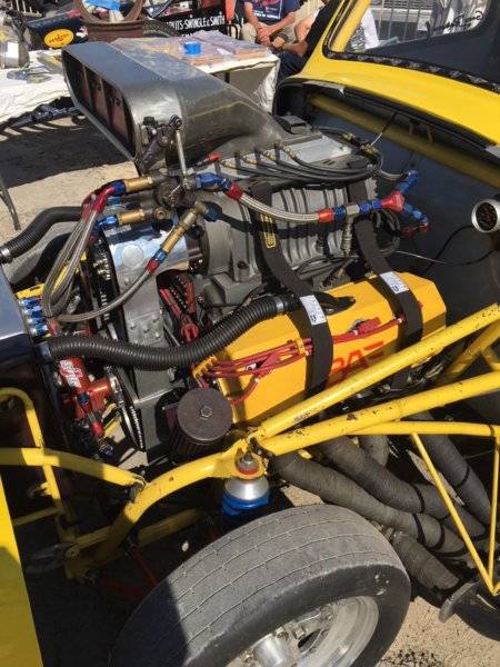 Blown Hemi austin.JPG