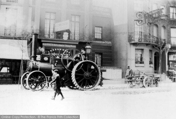 brighton-steam-driven-engine-in-london-road-c1880_b2085015.jpg