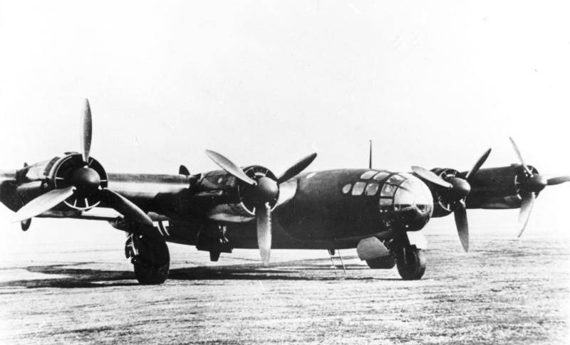 Bundesarchiv_Bild_146-1989-039-16A%2C_Schwerer_Bomber_Me_264.jpg
