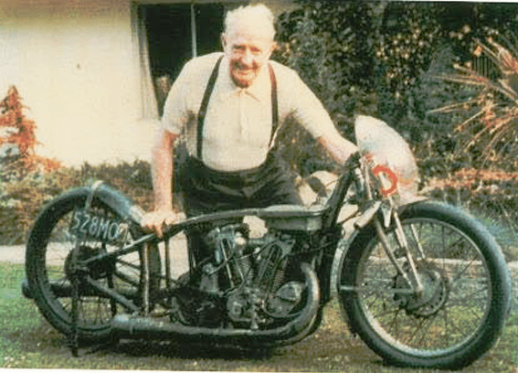 Burt Munro.png