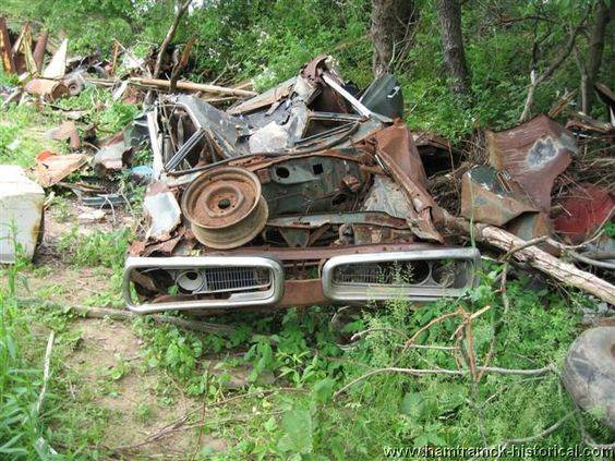 c5517f1da744905426750cfab55e1d76--abandoned-vehicles-abandoned-cars.jpg