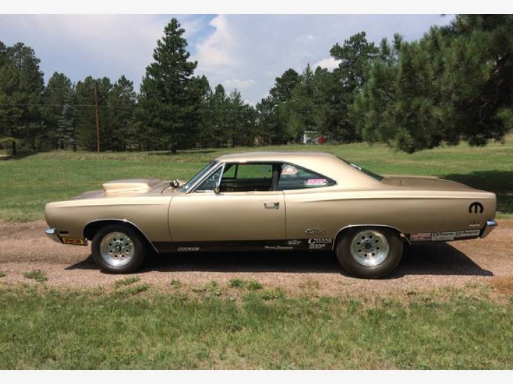 Car-101012029-8ba80c46ac1540cf57b44b1380c6966a.jpg
