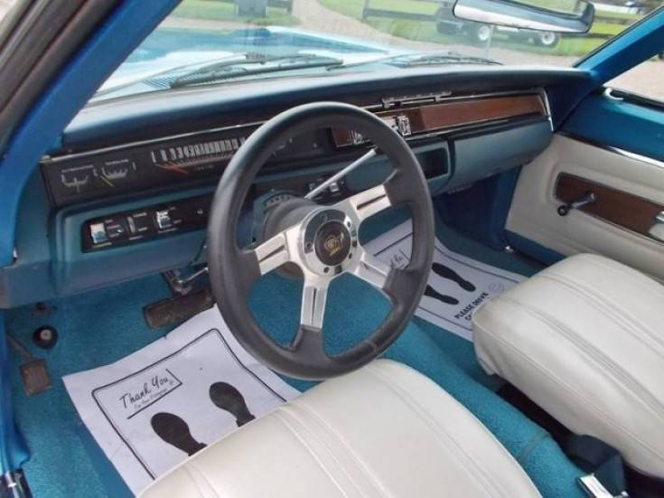 Car-101140175-95c2d87368b7c21472078349a22b268a.jpg