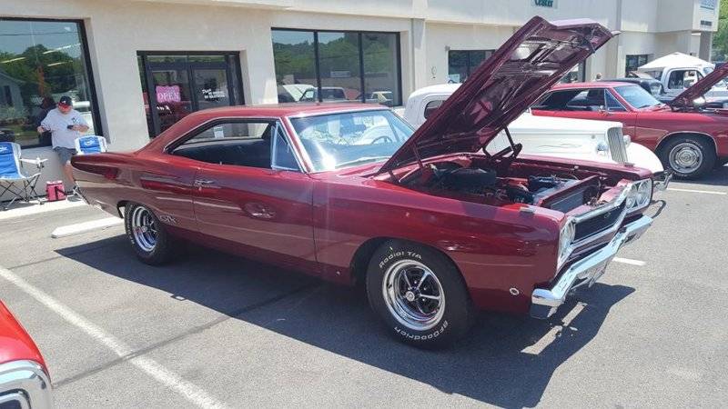 car show rogersville furniture may 2018 5.jpg
