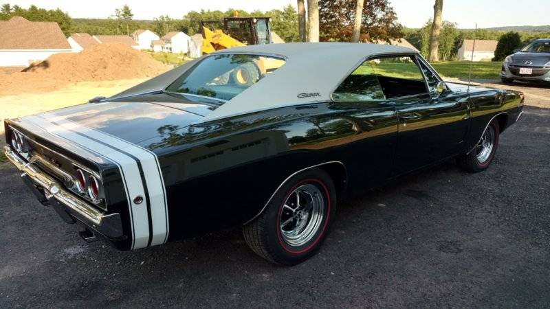 Charger 1.jpg