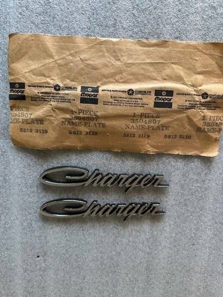 Charger E6.jpg
