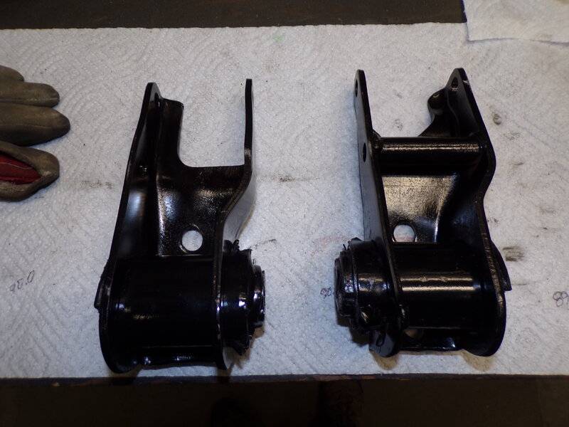 charger motor mounts 001.JPG