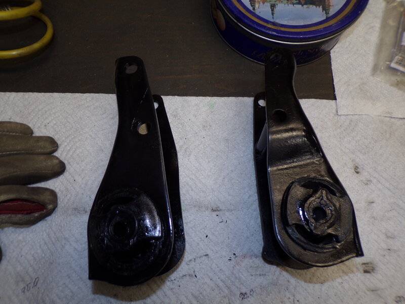 charger motor mounts 006.JPG