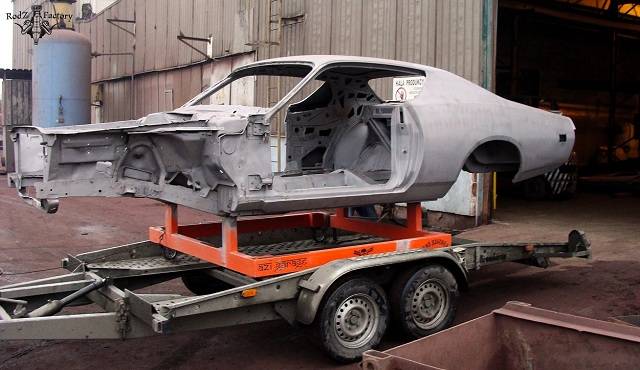 Charger-Resto-03.jpg