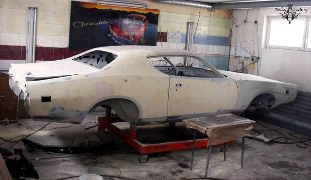 Charger-Resto-04.jpg