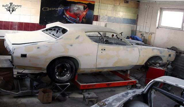 Charger-Resto-05.jpg