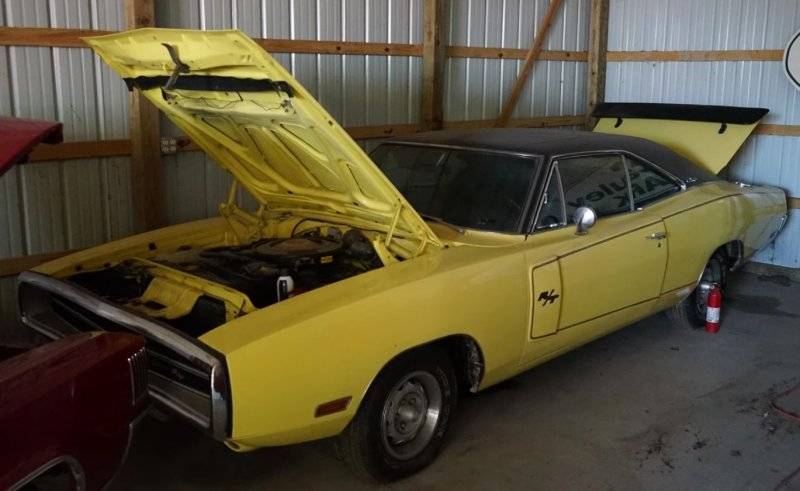 charger rt 70.jpg