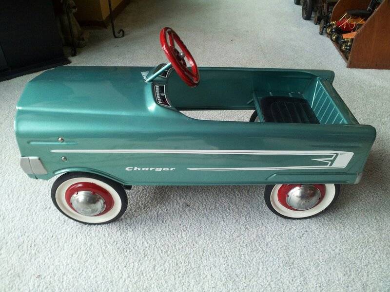chargerpedalcar.jpg