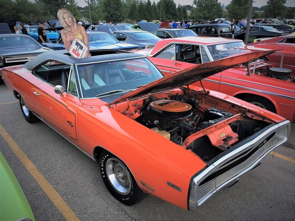 Chris-Baileys-rare-1970-Hemi-Charger-RT-with-factory-sunroof..jpg