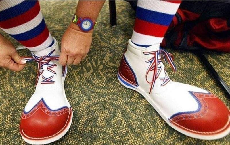 clownshoes.jpg