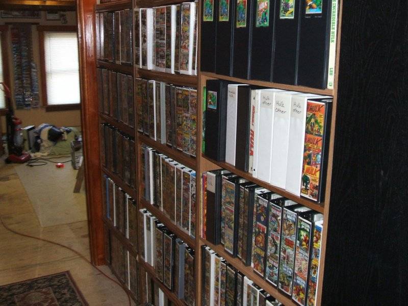 comic shelf2.jpg