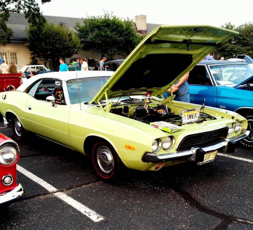 crystal point yacht club car show