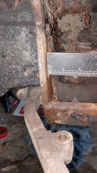 crossmember bolts.jpg