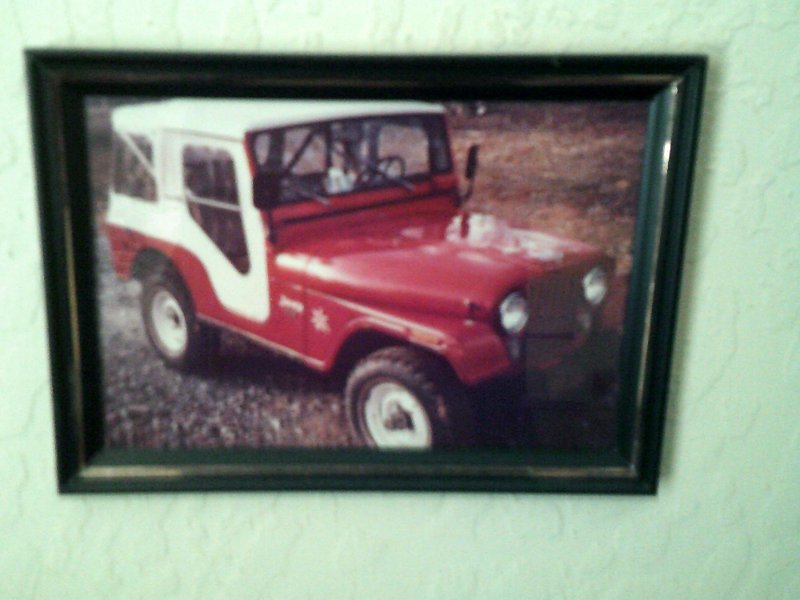 Dad's 73 CJ5 304 3 speed Jeep.JPG