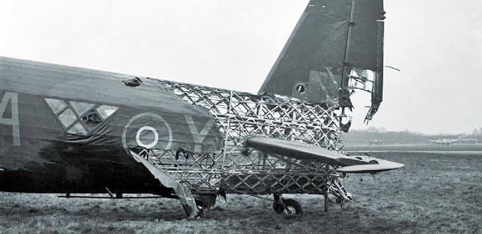 damaged-wellington-bomber.jpg