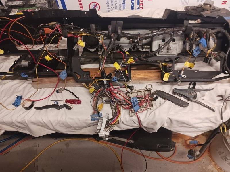 Dash Wiring 1.jpg