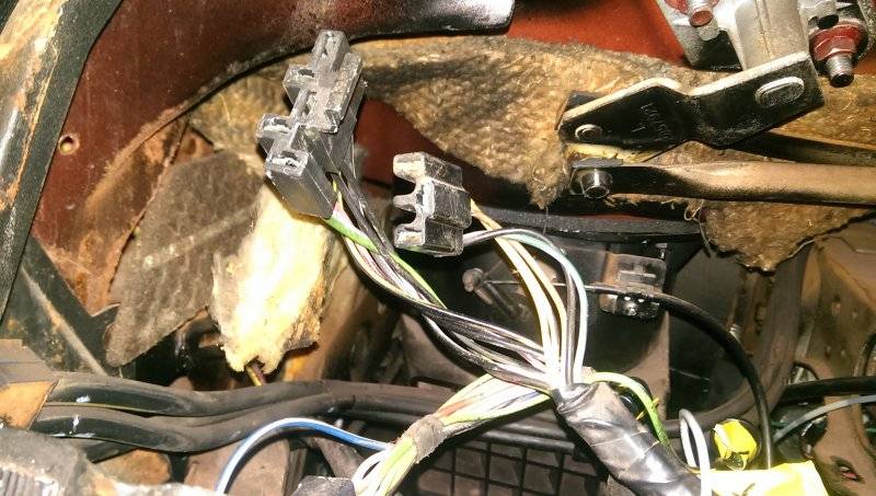 Dash Wiring 3.jpg
