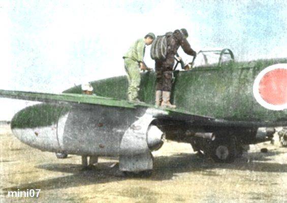 db492971ad34f37061817f39cdaa87d7--evil-empire-aeroplanes.jpg