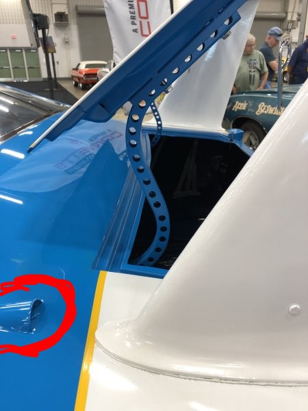 DC-93 , #88, trunk hinges.~2.JPG