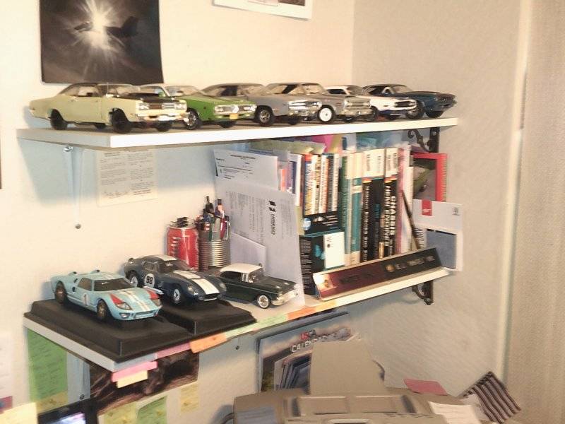 Diecast Cars 1-18 scale 5 MoPars & 2 Shelby's.JPG