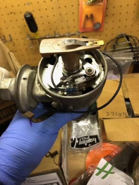 Distributor2.jpg