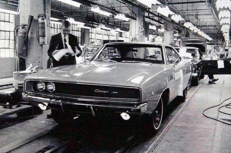 Dodge 1968 Charger.jpeg