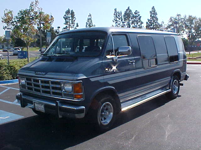 dodge-van-1986-10.jpg