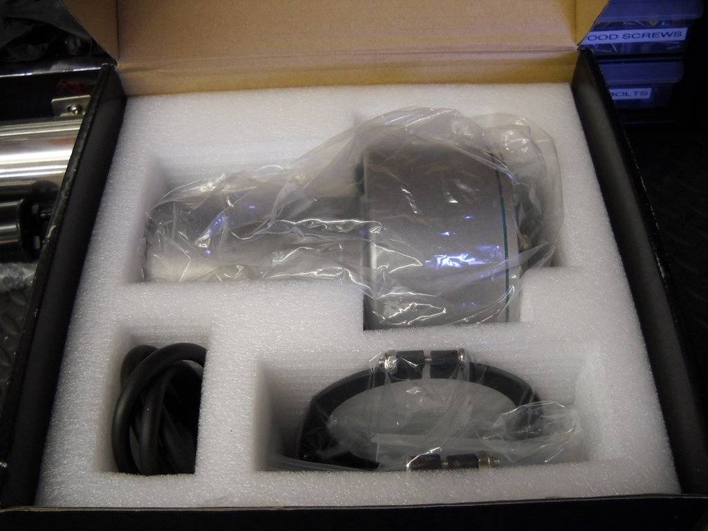 SOLD FITECH 40003 FUEL COMMAND CENTER For B Bodies Only Classic