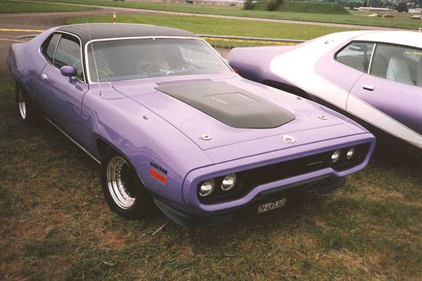 Duebendorf1994PlymouthFront.jpg
