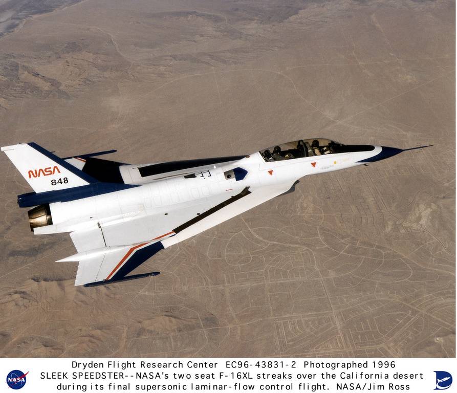 EC96-43831-2.jpg