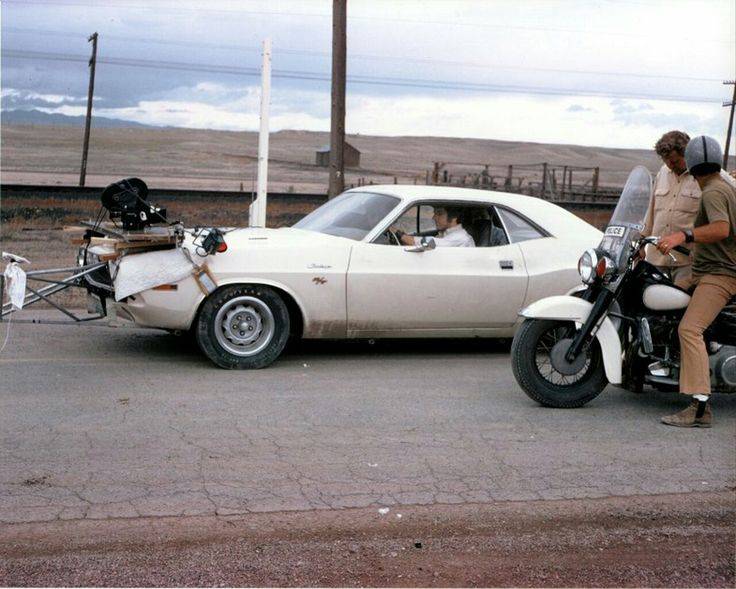 ed14387ac5927f711eb8c2f6c6ca7f22--vanishing-point-dodge-challenger.jpg