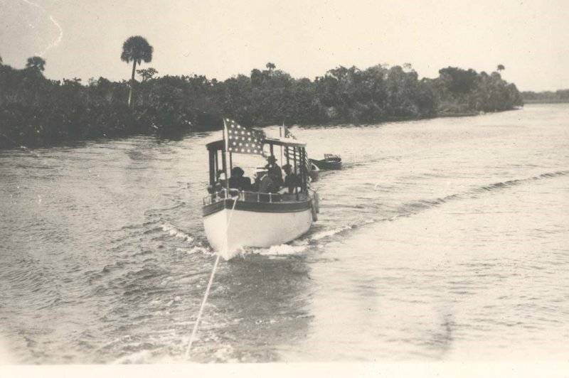 Edison boat.jpg