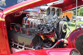 Engine 426ci Hemi dual plug dual mag Blown Enderle FI.jpg