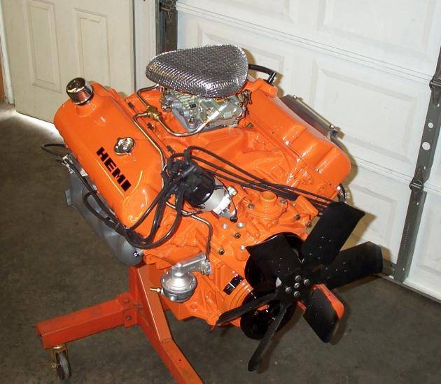 Engine 444ci A279 Plymouth Ball Stud Hemi canted valve design #1 full engine.jpg