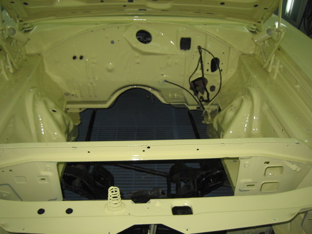 Engine Bay 001.JPG