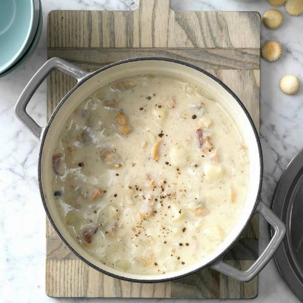 ew-England-Clam-Chowder_EXPS_SBZ19_45302_C09_14_6b.jpg