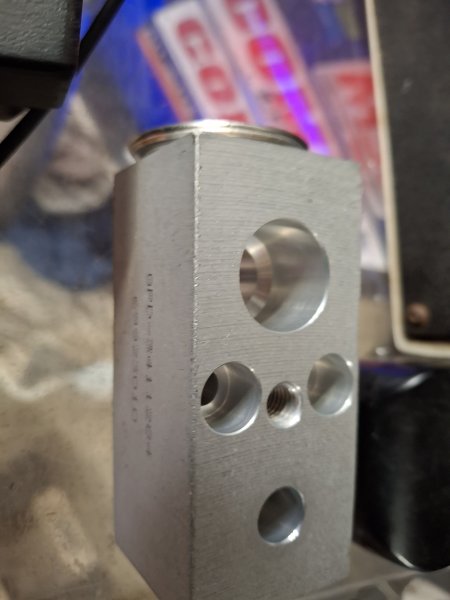 expansion valve.jpg