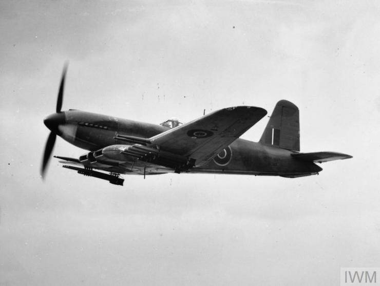 -F-1-naval-two-seater-torpedo-fighter-armed-with-four-20-mm-cannon-powered-by-a-Napier-Sabre-III.jpg