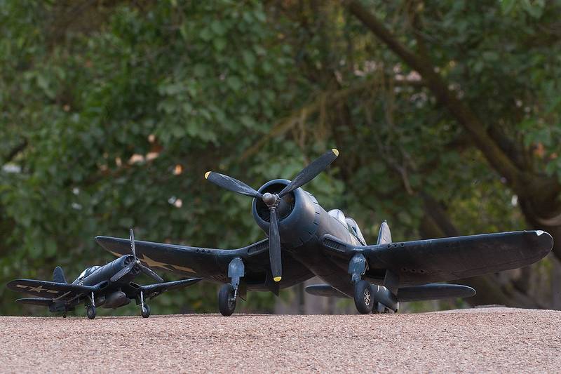 f4u-corsairs-01-L.jpg