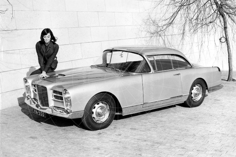 Facel-Vega-HK500-press-shot-01.jpg