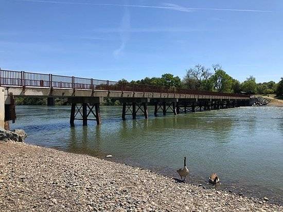 Fair Oaks Bridge 4.jpg