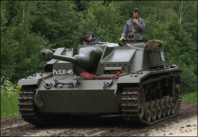 finnish-army-Stug-III-40-ausf-g-tank-destroyer.jpg